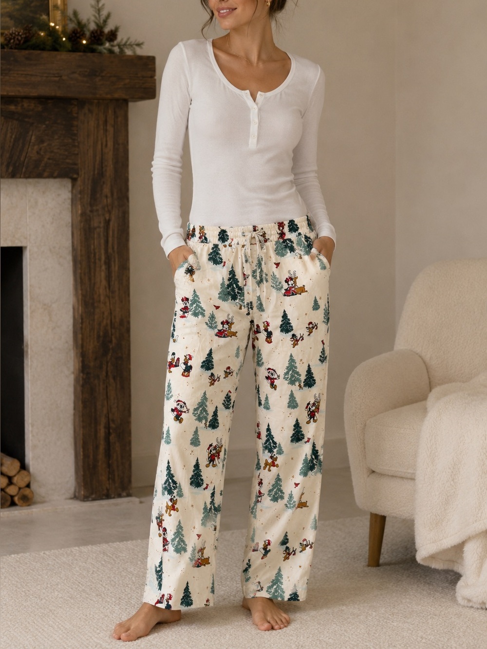 Disney Parks Holiday Christmas Pajama Pants Small Mickey & Friends